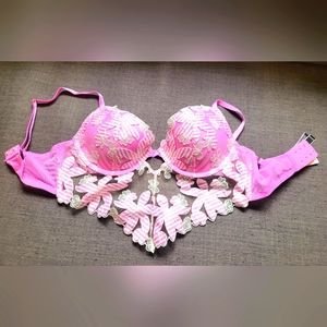 32C sexy Victoria Secret bra